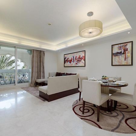 Maison Privee - Charming Apt With Sea View On The Palm Jumeirah Dubaï Extérieur photo