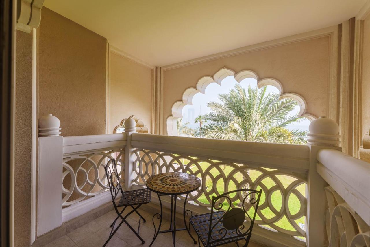 Maison Privee - Charming Apt With Sea View On The Palm Jumeirah Dubaï Extérieur photo