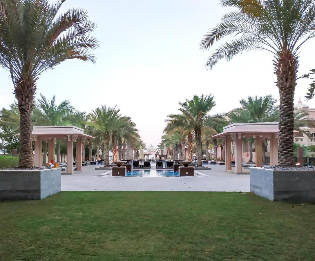 Maison Privee - Charming Apt With Sea View On The Palm Jumeirah Dubaï Extérieur photo